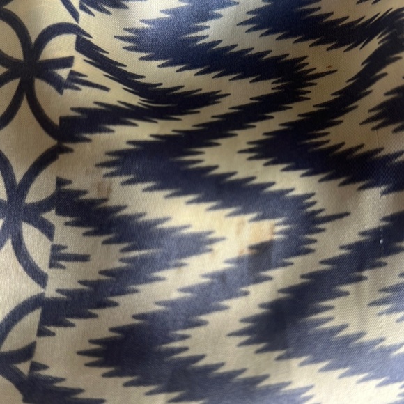 Designer Silk Kameez/Kurta - Picture 8 of 10